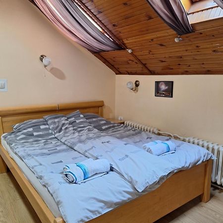 Apartmani Sara Нови-Сад Экстерьер фото