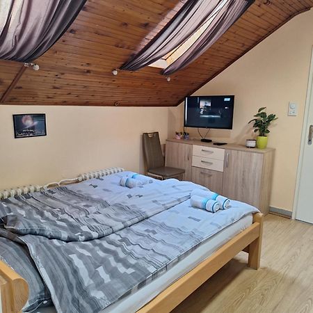 Apartmani Sara Нови-Сад Экстерьер фото