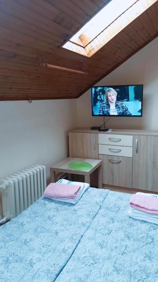 Apartmani Sara Нови-Сад Экстерьер фото